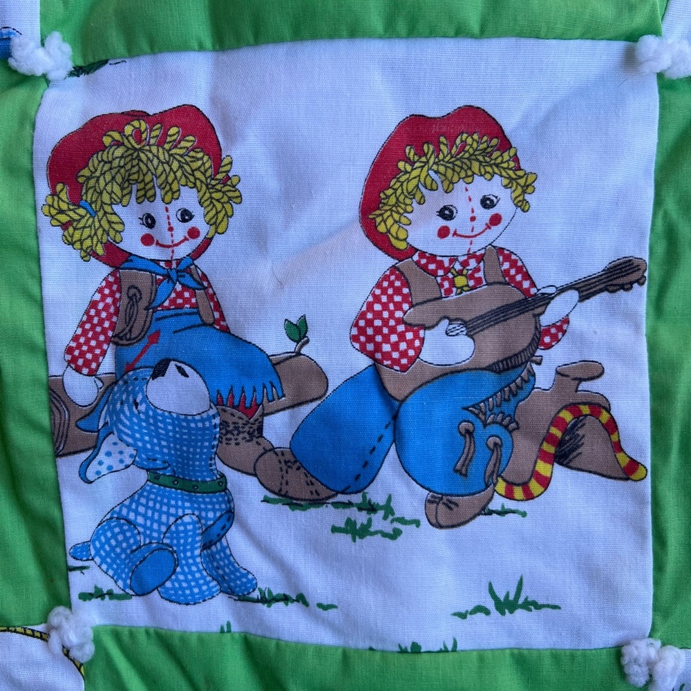 Vintage Handmade Raggedy Ann and Andy Green Gingham Quilt Lace Trim 42”x30” Baby - Picture 4 of 11